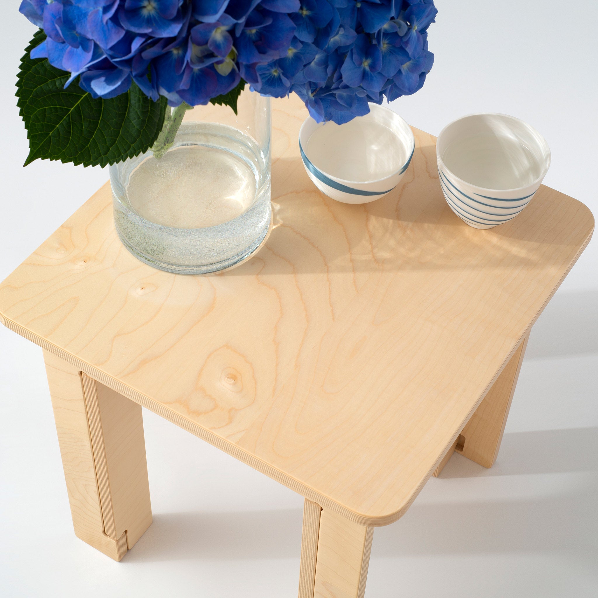 Maple on sale accent table